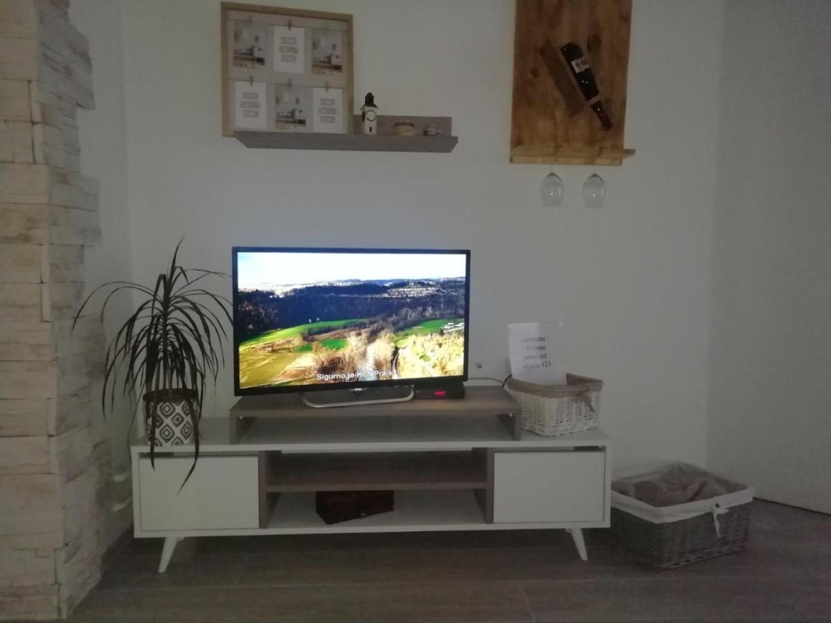 Apartment Green Free Private Parking Novi Sad Extérieur photo